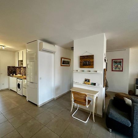 Cassis Village Options Parking And Baby Экстерьер фото